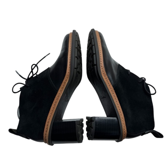 Clarks Trace Glow Black Leather Heeled Booties - Picture 5 of 10